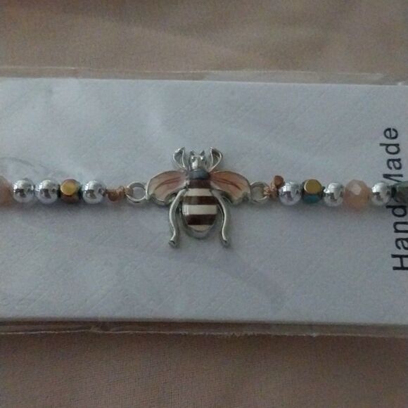 Handmade bee bracelets - Picture 9 of 11